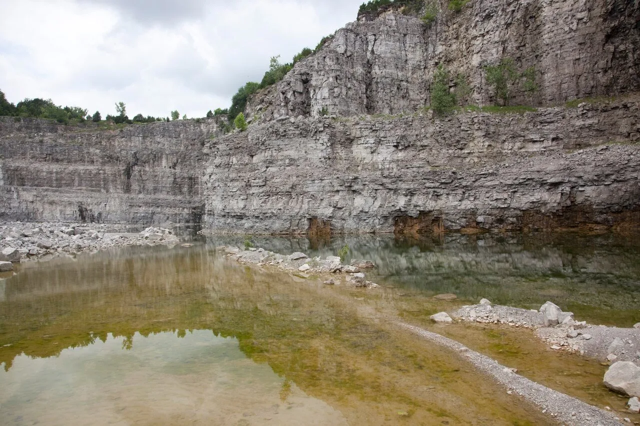 A limestone aggregates quarry in Tuscumbia, Alabama, not an Arcosa or CRH site (Photo: Carol M. Highsmith / Library of Congress, public domain)